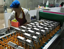 成都學校食堂91香蕉视频IOS下载設備廠推薦大型餐具清洗烘幹流水線